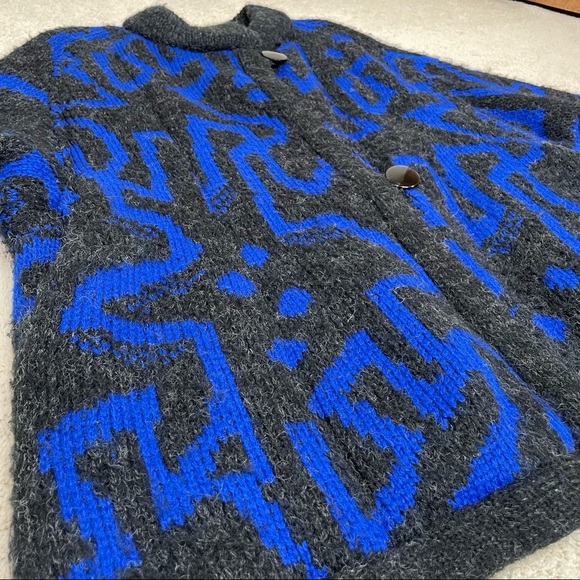 Vintage Aurora International by Abbmoor Chunky Knit Abstract Design Jacket - Picture 14 of 14